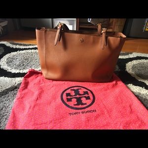 Tory burch York Buckle tote with tag